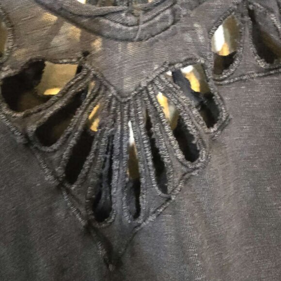 Free People Women's Sleeveless V-Neck Cutout Blouse Top Black Size XS Oversized - Picture 4 of 5